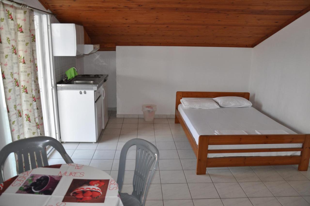 Apartments Stavroula Ηospitality Врасна Номер фото